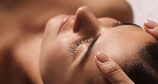 Pflegebedarf der Haut nach dem Sommer